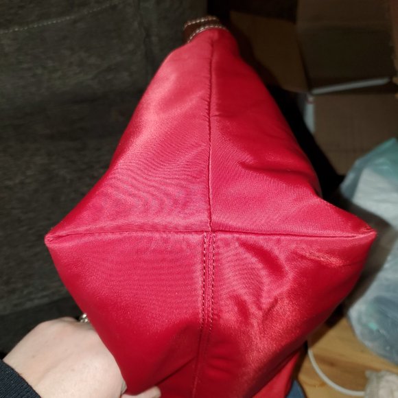 EUC Dooney&Bourke Red Red Nylon Hobo Shoulder bag - Picture 3 of 12